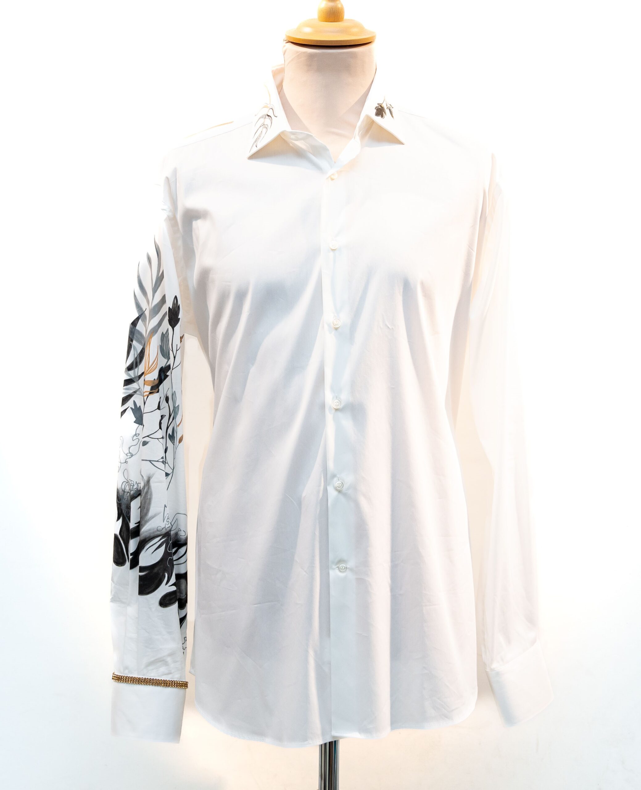 Camicia motivo floreale polsino swarovski