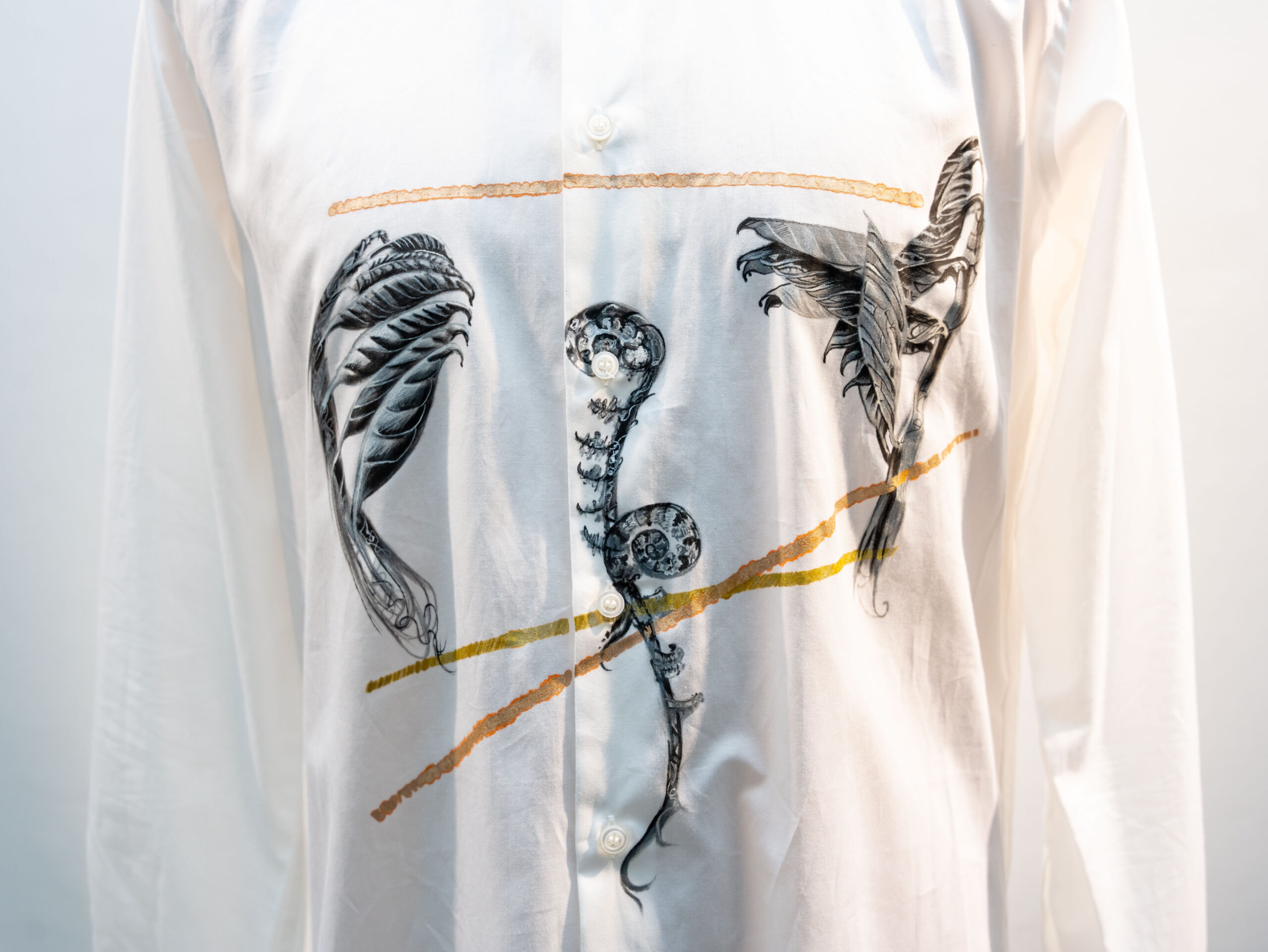 Camicia motivo insetti stilizzati - immagine 2