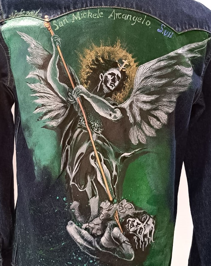 Camicia jeans motivo S. Michele Arcangelo - immagine 2