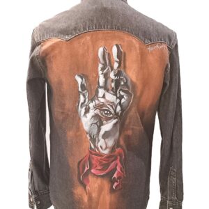 Camicia jeans motivo mano stilizzata